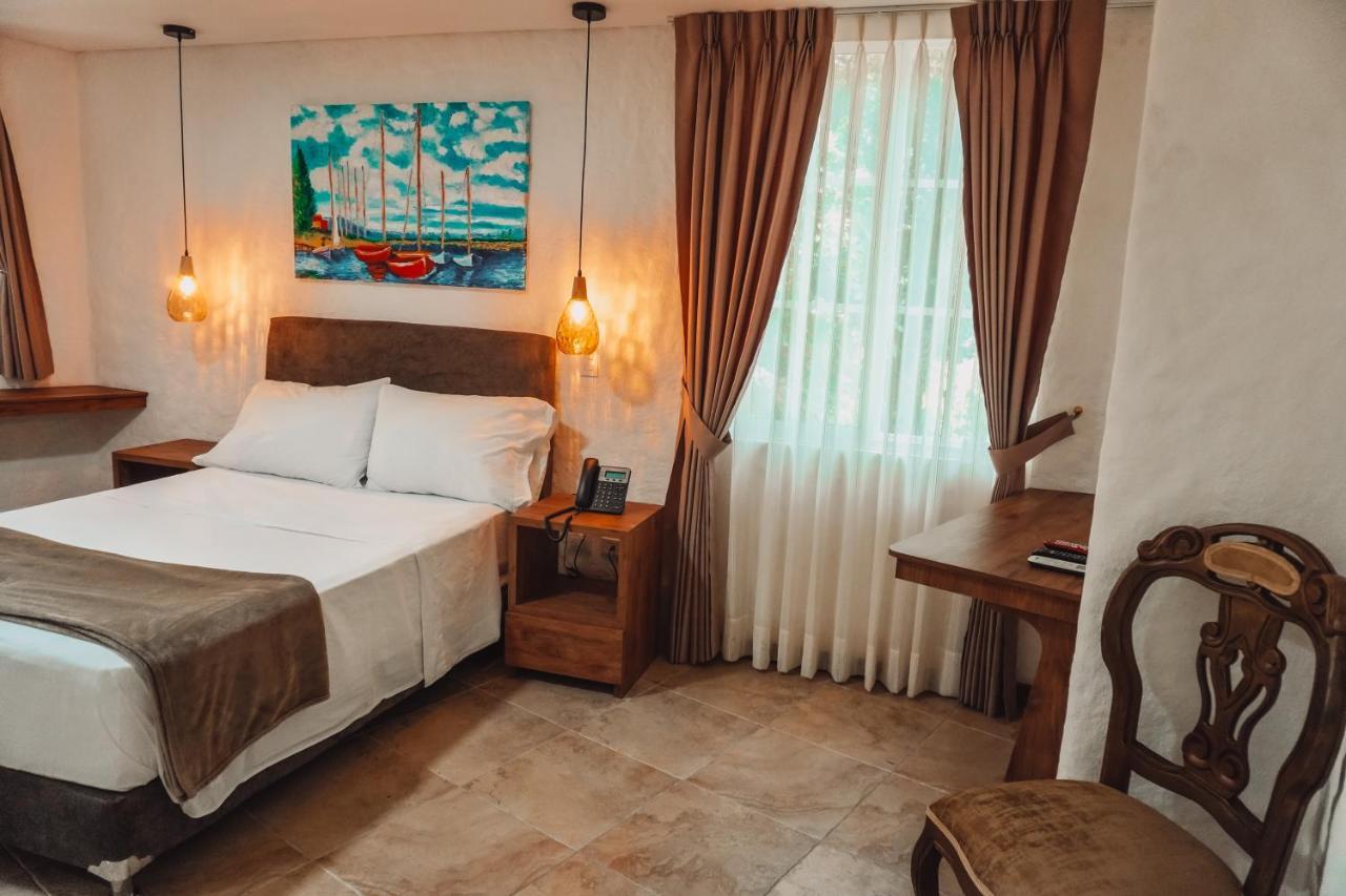 Hotel Boutique Casa Del Hidalgo 卡利 外观 照片